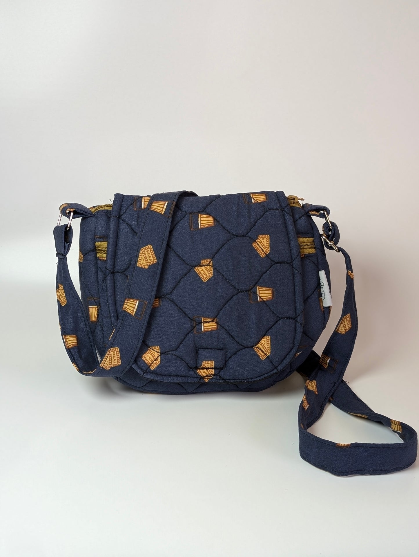 Dip Delight Cross body