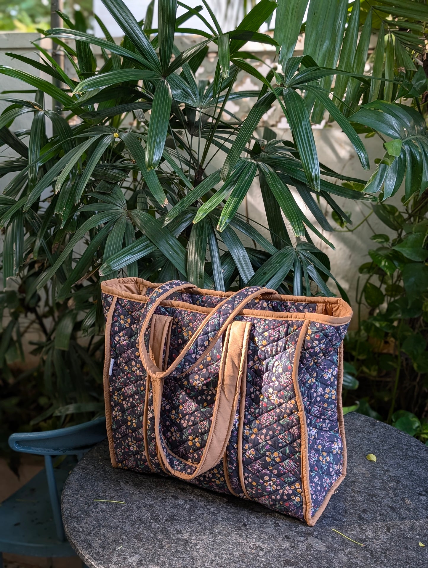 Floral bloom Tote Bag